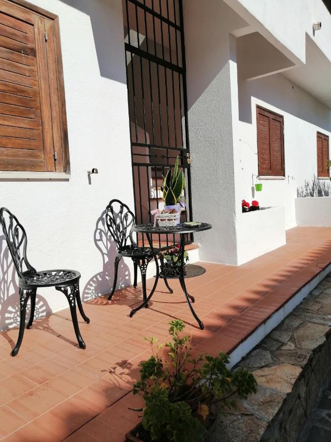Aria Di Vacanza - Molara Loiri Porto San Paolo Dış mekan fotoğraf